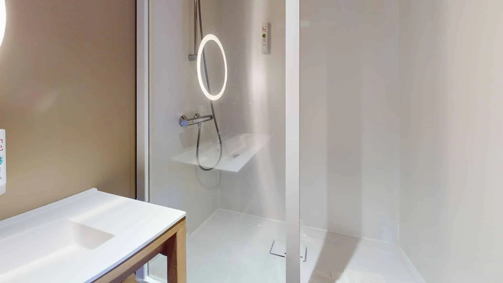 Salle de bains de la chambre Triple